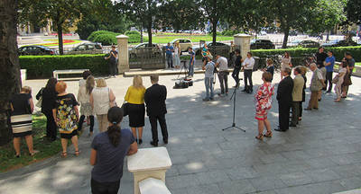 Predstavljanje solarne klupe ispred Rektorata_2016.